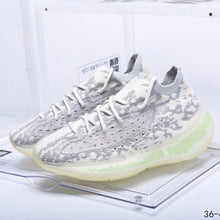 Load image into Gallery viewer, 2020 Fashion Sneakers Lightweight Men Casual Shoes Breathable Male Footwear Lace Up Walking Shoe Mujer tenis masculino Mujer