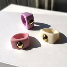 Load image into Gallery viewer, HUANZHI 2021 New Transparent Resin Acrylic Rhinestone Colourful Geometric Square Round Rings Set for Women Jewelry Party Gifts