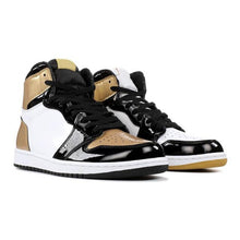 Load image into Gallery viewer, Best 1 Quality OG Game Royal Banned Shadow Bred Womens Toe Clay Green Trainers 1S Sneakers Mens Basketball Shoes Size Eur 36-47