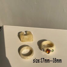 Load image into Gallery viewer, HUANZHI 2021 New Transparent Resin Acrylic Rhinestone Colourful Geometric Square Round Rings Set for Women Jewelry Party Gifts
